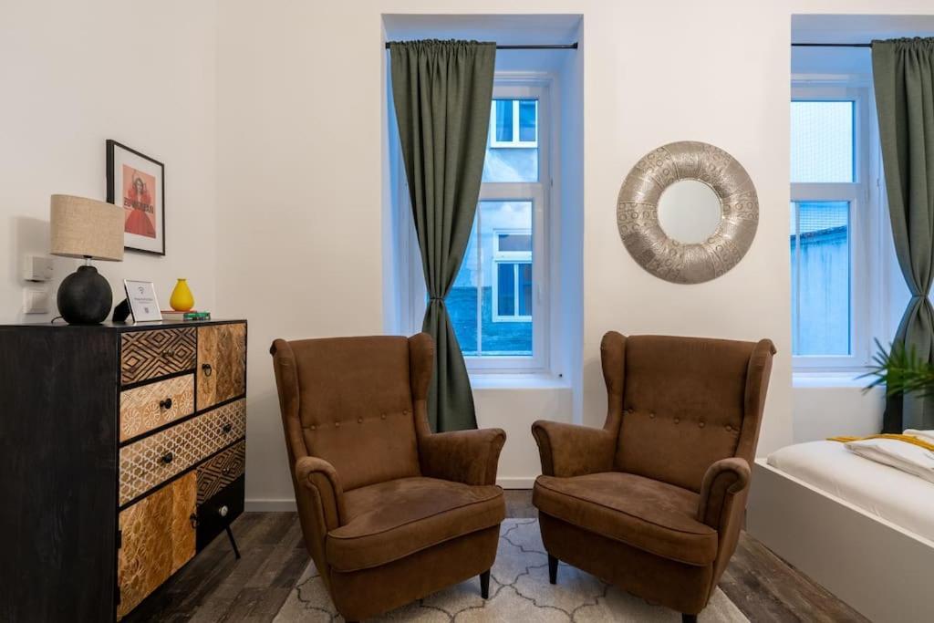 Practical 1Br Flat By Center By Hm Viena Exterior foto