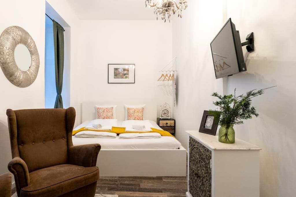 Practical 1Br Flat By Center By Hm Viena Exterior foto